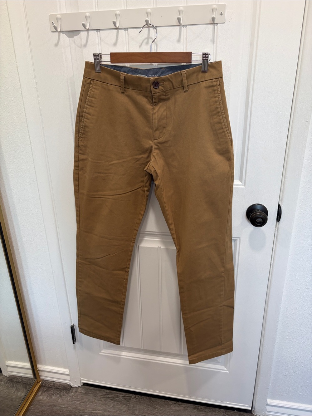 Old Navy Men's Tan Chino Pants